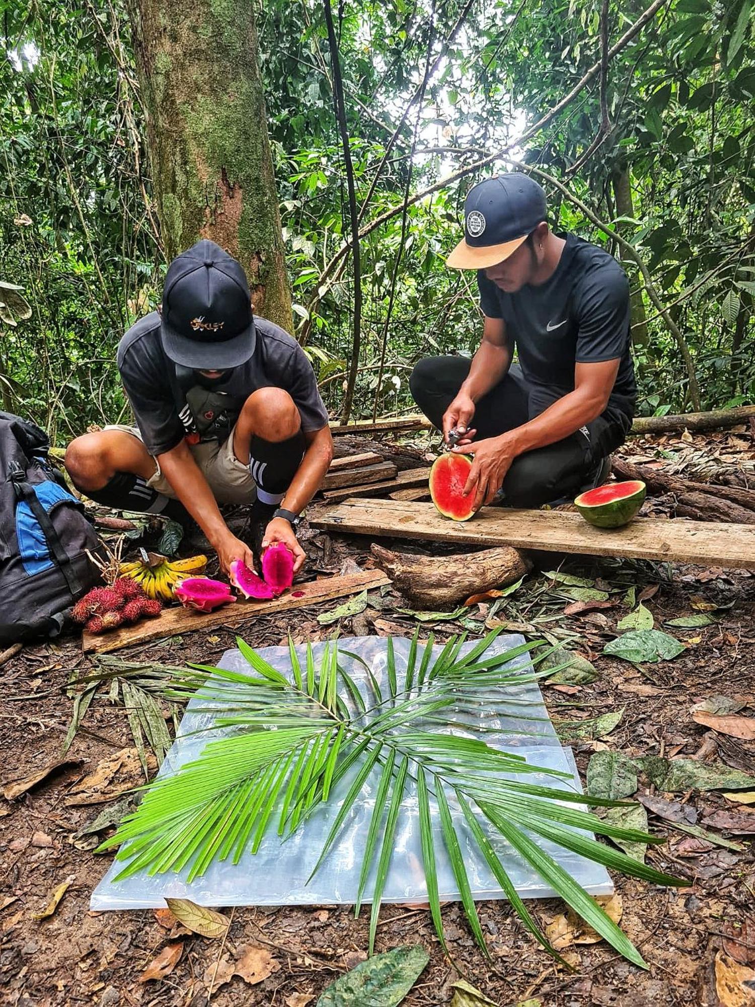 Batu Kapal Guest House & Jungle Trekking Bukit Lawang Εξωτερικό φωτογραφία